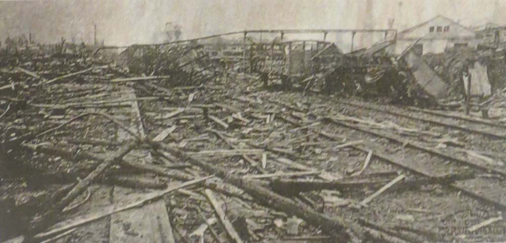 Anblick der Munitionsfabrik nach der Explosion