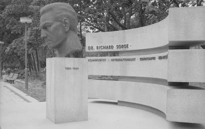 Denkmal für Dr. Richard Sorge