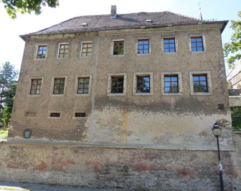 die älteste Landschule Sachsens - Vorderansicht