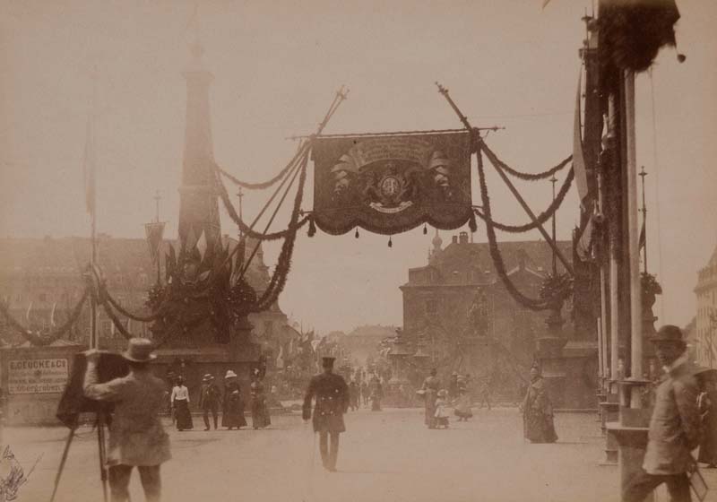 Festarchitektur auf dem Neustädter Markt