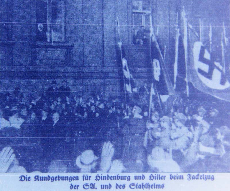 Foto Fackelzug in der ´Dresdner Anzeiger´ vom 1.2.1933