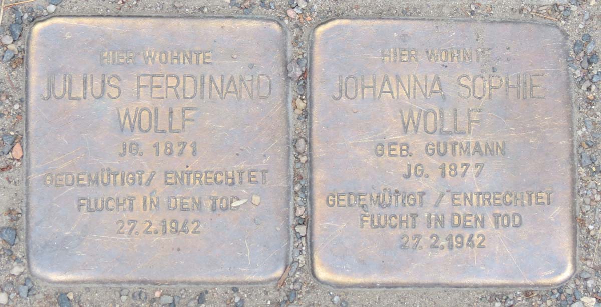 Stolperstein für Johanna und Julius Wolff im Juli 2019