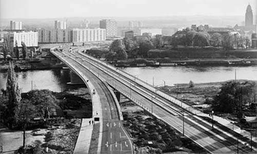 die fertige Brücke 1971