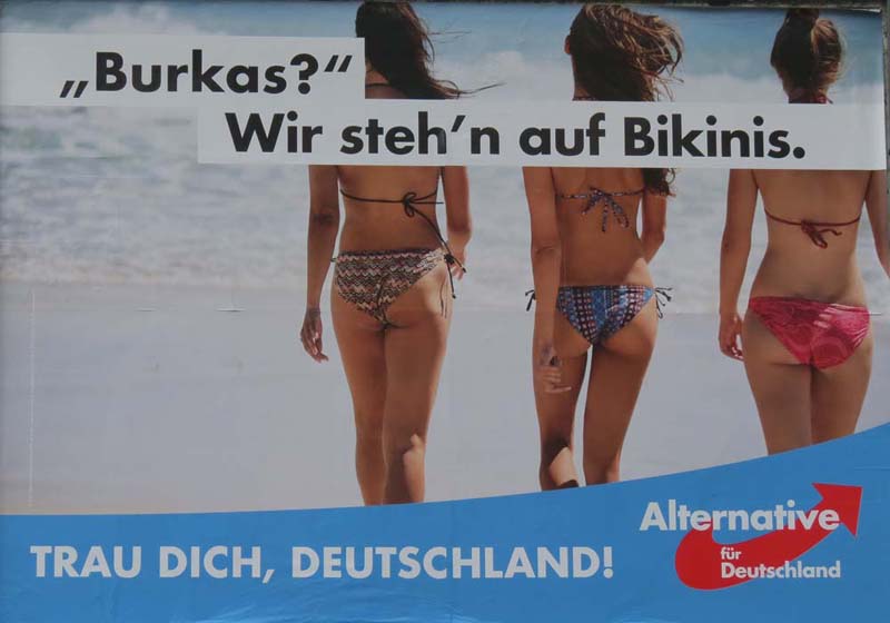 AfD - Burkas? Wir stehen auf Bikinis.