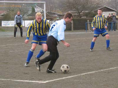 Andreas lieferte sich rassige Duelle mit seinem Gegenspieler.