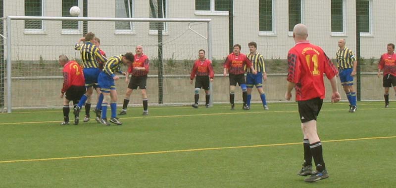 Maik und Sammy behindern sich. Die n&auml;chste Chance ist vertan ...