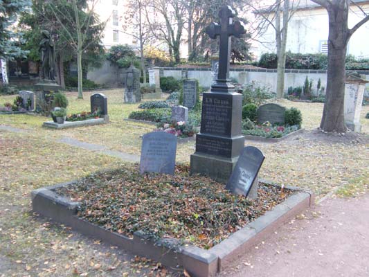 das Grab für Karl Wilhelm Clauss
