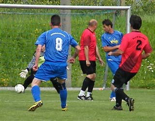 Jens Gerber erzielt für Hellerau das 1:0 - Teil 2.