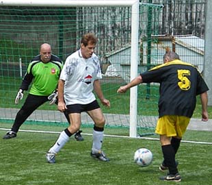 Bernd Lehmann, Gerd Lamprecht und Hannes Sebastian im Spiel DSC - Post II (2:4)