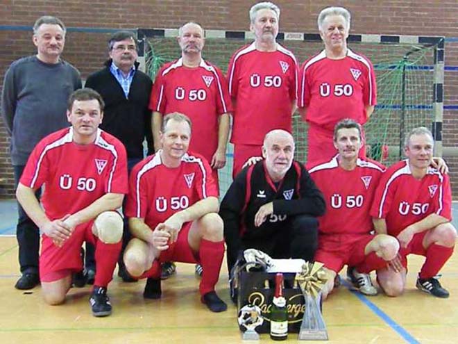 Hallen-Stadtmeister 2013 der Senioren Ü 50 wird Weixdorf