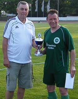 Staffelleiter Gerd Simmang und der Radebeuler Kapitän Uwe Richter