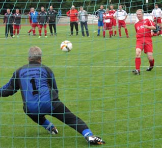 Steffen Müller trifft zum 2:2-Ausgleich.