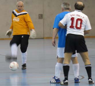 Rüdiger Hecht, ... und Bernd Grundey im Spiel Post - DSC (1:2)