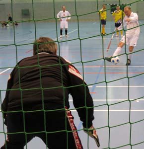 Die Dresdner Stadtauswahl besiegte im Halbfinale Luckau im 7-m-Schießen mit 2:1.