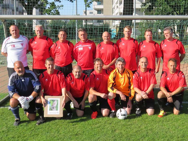 Dresdens Stadtmeister der Altsenioren Ü 50 wurde die SG Striesen.