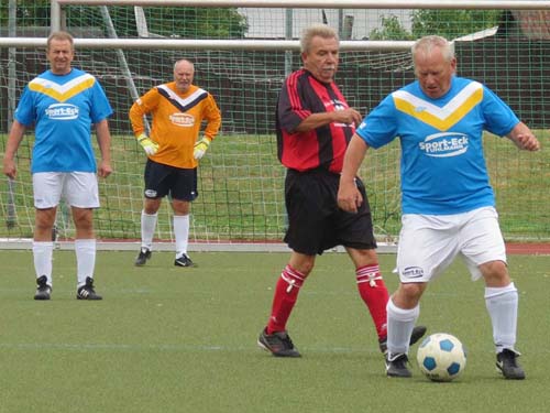 Löbtau - Post (2:1): Lutz Kumpfmüller, Frank Dietzschold, Hannes Sebastian, Arno Adam