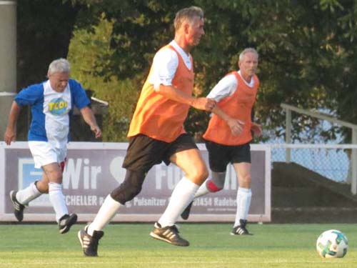 Einheit Radeberg - Radeberger SV (0:0): Laszlo Todt, Andreas Jähnigen, Roger Breiter, ...