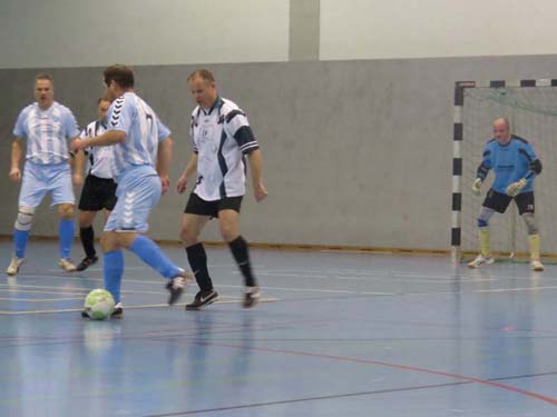 aus dem Spiel Radebeuler BC - FV Blau-Weiß Stahl Freital (0:3) - Bild 2