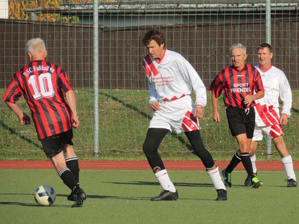 Frank Glöckner und Matthias Müller im Spiel DSC - Einheit Radeberg (0:0)