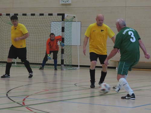 Miloslav Kovanovic, Thomas Herrmann, Uwe Nitsche und Karsten Kohler (Nr. 3) im Spiel DSC – Großenhain (0:1)