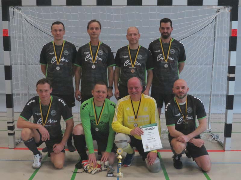 Fußball der Altsenioren Ü 40 in Dresden Halle 2023/2024