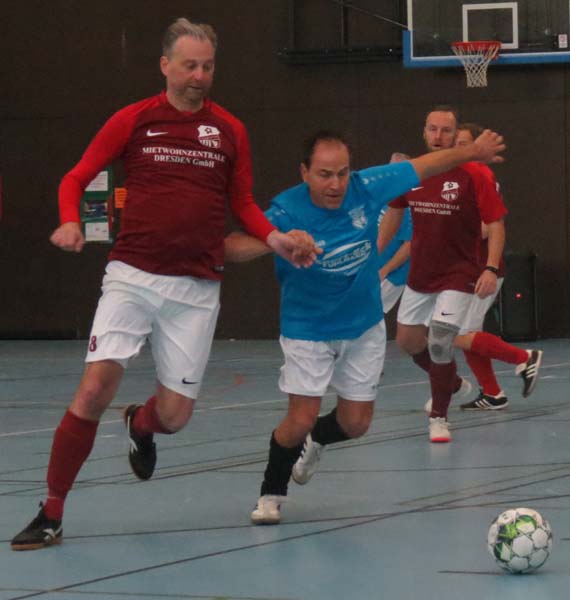 Dölzschen – Helios (0:0) - Bild 1