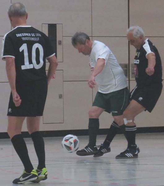 Matthias Müller, Frank Conrad und Bernd Grundey im Spiel Stadtauswahl – DSC (0:1)